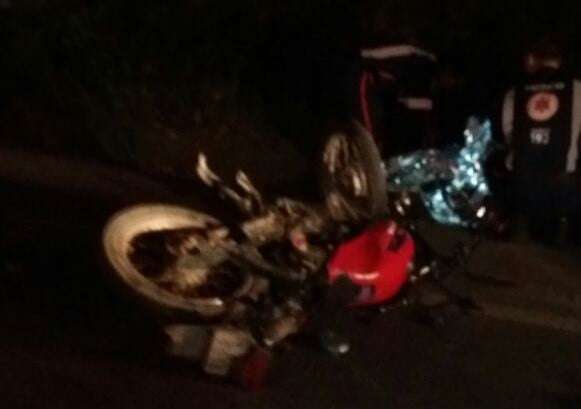 motociclista morre apos colisao frontal